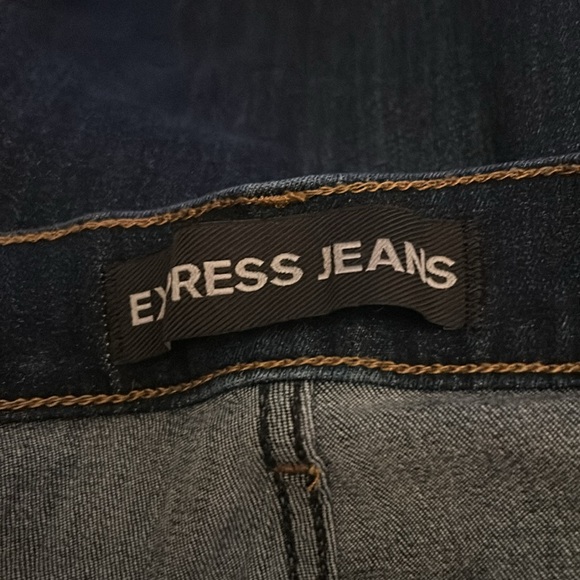 Express Barely Boot Sz 16 denim jeans in great used condition - Picture 3 of 4